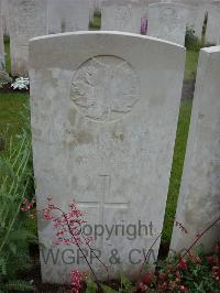 Etaples Military Cemetery - Hales, W